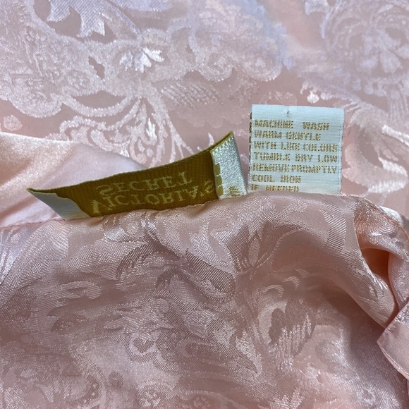 Vintage Victoria’s Secret Gold Label Pink Button Up Sleep Shirt Medium - Picture 6 of 6